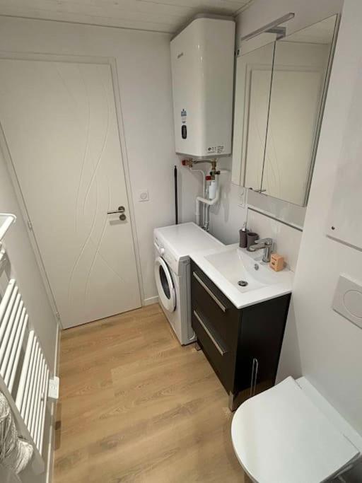 L'hirondelle, Renove Au Coeur D'arago Apartment *