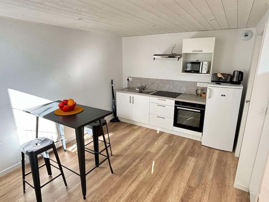 Apartment L'hirondelle, Renove Au Coeur D'arago *